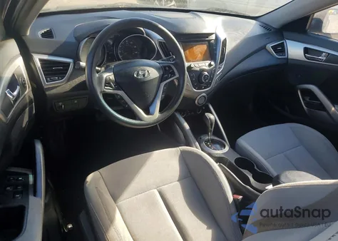 2013 Hyundai Veloster z USA, uszkodzony, nr VIN KMHTC6AD3DU093003